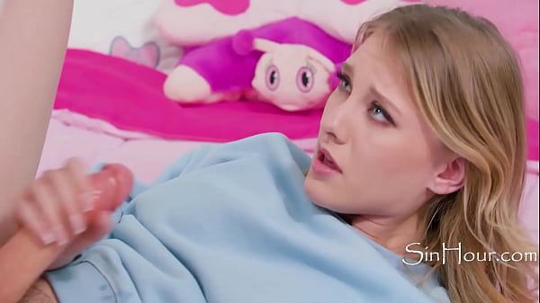 Dorm Room Doom, Futa Bloom